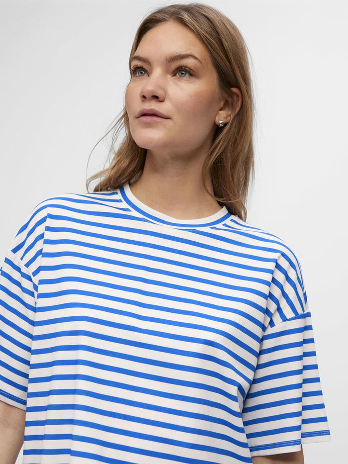 CARLIE OVERSIZE T-SHIRT (CLOUD DANCER/PALACE BLUE)
