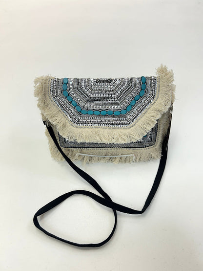 Embellished clutch