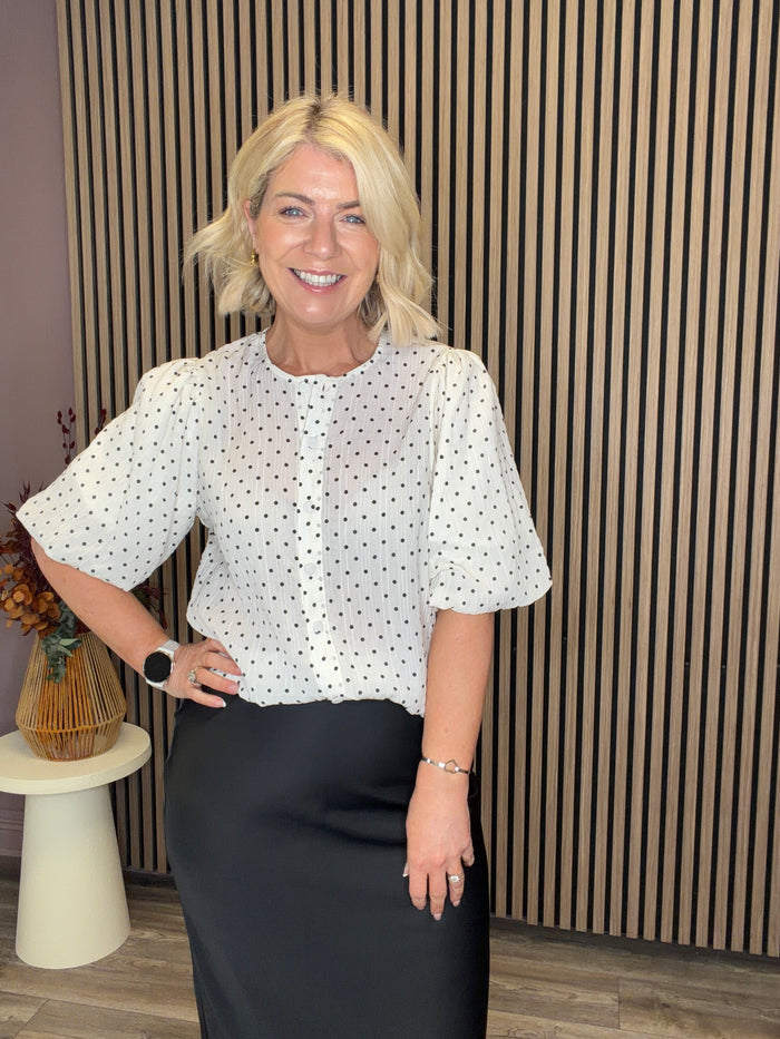 Emma Blouse (Cloud Dancer/Black Dots)