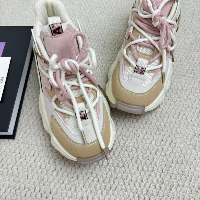 High-top sports shoes