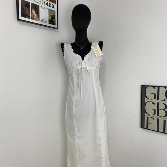 Lace-Trimmed Fishtail Dress
