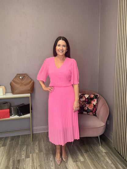 Layla Plisse Midi Dress (Pink)