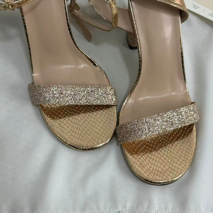 Loafers with round toe and high heels