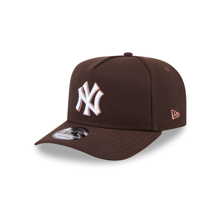 New Era N.Y Yankees 9Fifty A-Frame SnapBack (Burnt Wood)