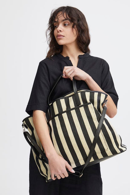 Nurra Holdall Bag (Doeskin/ Black)