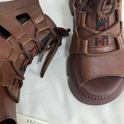 Pasta high-top Roman sandals