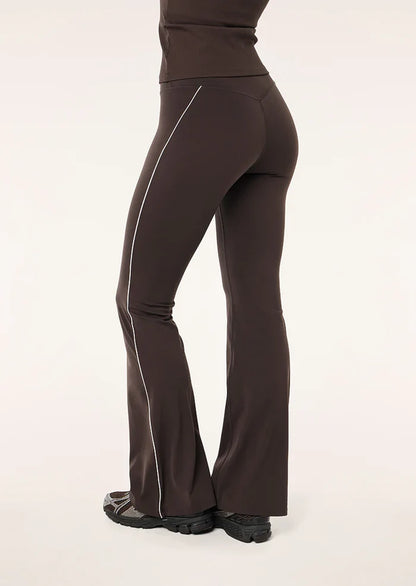 P.E NATION Preview Piping Legging (Coffee)