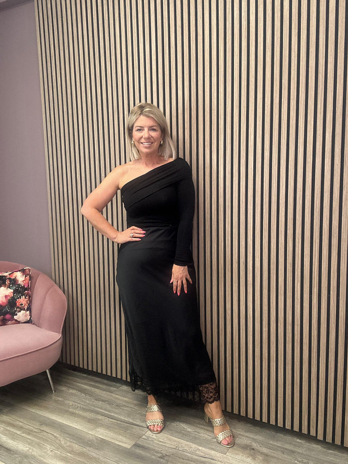 Sadie Off Shoulder Top (Black)