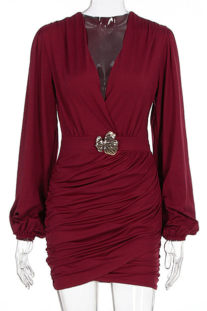 V Neck Lantern Sleeve Metal Flower Decor Ruched Bodycon Mini Dresses-Burgundy