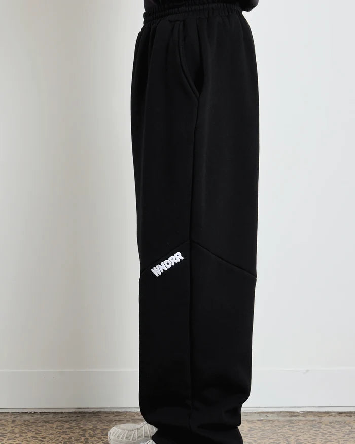 WNDRR Halo Jumbo Trackpants (Black)